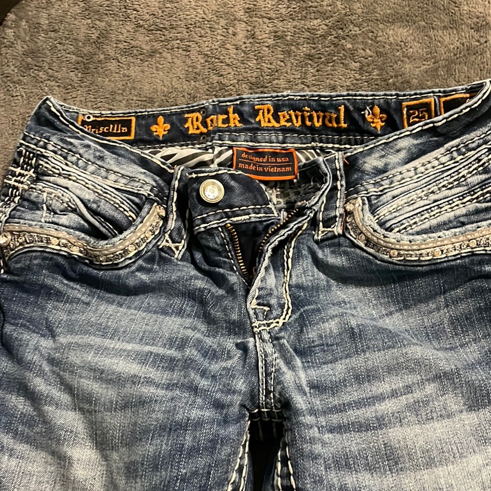Mid rise rock revival skinny jeans size 25 Priscilla